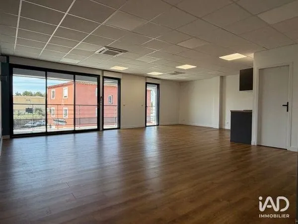 Bureau 90 m²