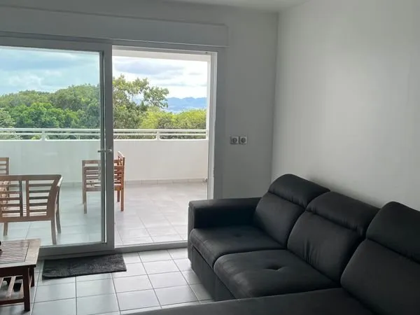 📍 Appartement T2 meublé avec vue exceptionnelle - Terreville