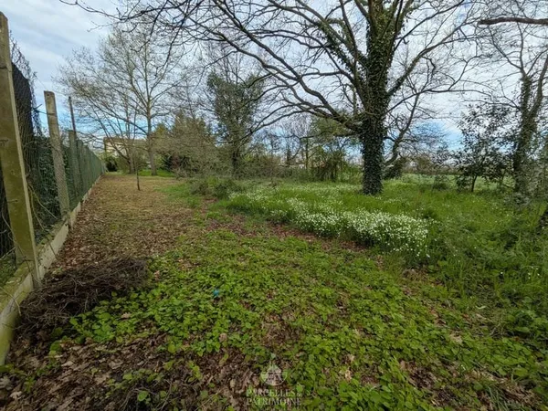 Terrain à bâtir Vente Lavelanet-de-Comminges  800m² 39000€