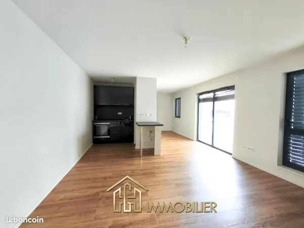 Studio 1 pièce 38 m²