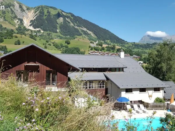 Opportunité rare - chalet / centre de vacances - rentabilité - les sybelles