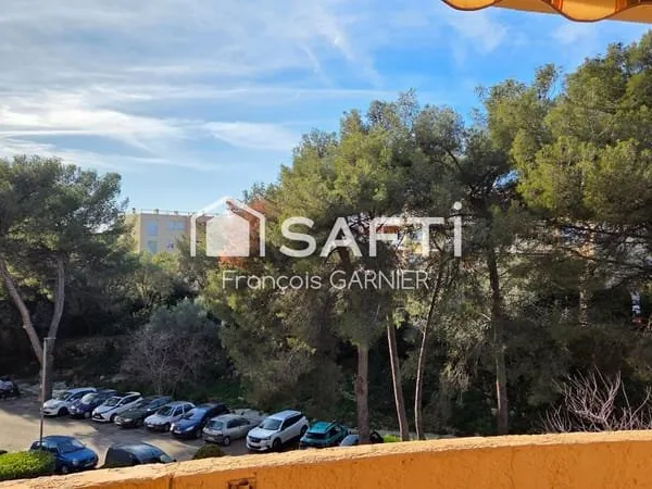 Bandol, beau T2 de 42 m², proche de toutes commodités.
