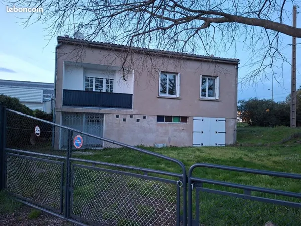 Maison individuelle 80 m² - 3 chambres - Garage et jardin - Saint-Hilaire-de-Brethmas