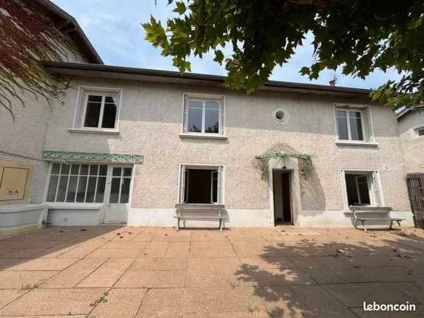 Massieux jolie Maison 135 m2 Val de Saône, 18 Km de LYON Beaujolais, Dombes, bien exposé, beaucoup d