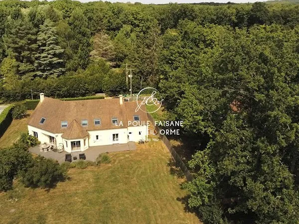 Maison 10 pièces 250 m²