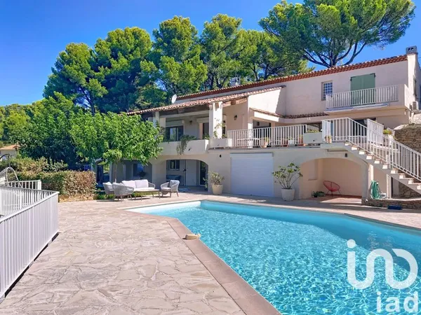 Maison 10 pièces 350 m²