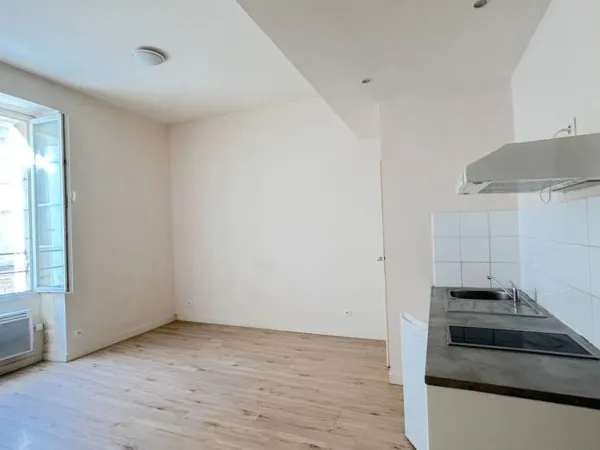A LOUER APPARTEMENT DE TYPE 2 - LIBOURNE CENTRE