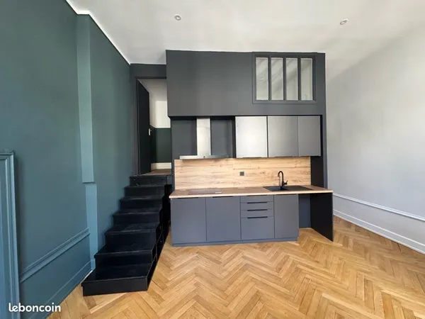 Location T1 bis d'exception 32,5 M2 hyper centre ville