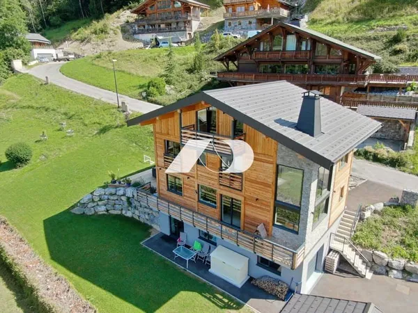 Chalet 7 pièces 180 m²