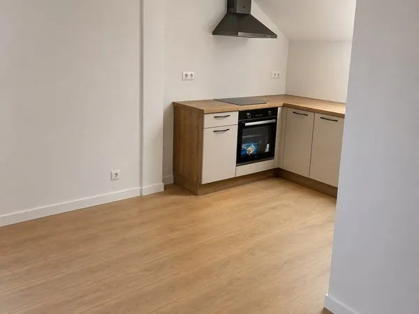 Appartement F2 refait à neuf avec de belles prestations