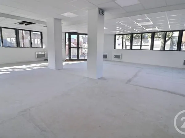 Local commercial 500 m²
