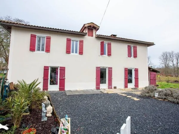 Maison en pierre de 5 pièces principales