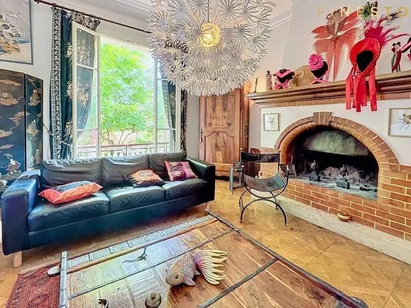 Maison 10 pièces 293 m²