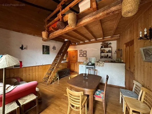 Saint-Martin-Vésubie Appartement 3 Pièces avec Mezzanine & Vue Montagne