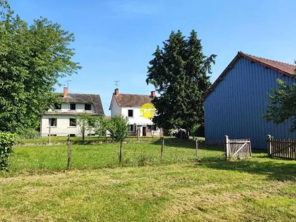 Lot de deux maisons de bourg