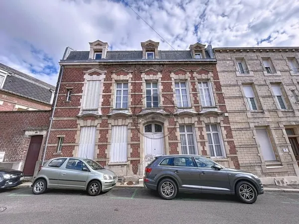 Maison bourgeoise de charme - Hyper centre de Saint-Quentin