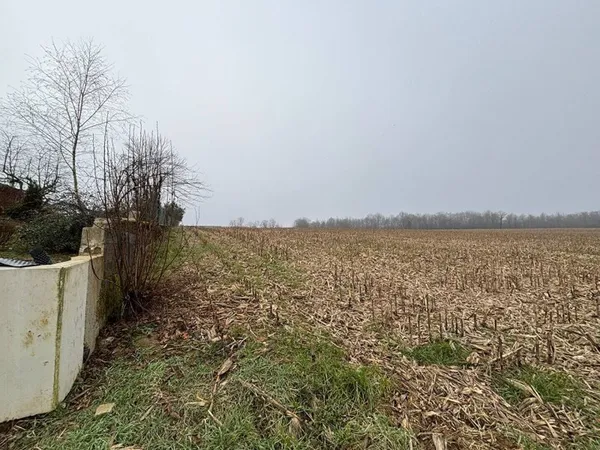 Terrain 6062 m²