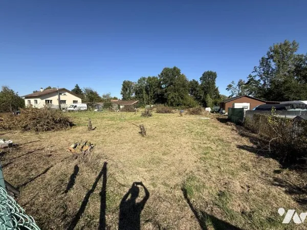 Terrain 1870 m²