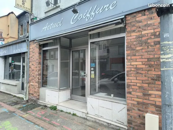 Local commercial 35 m² Le Houlme