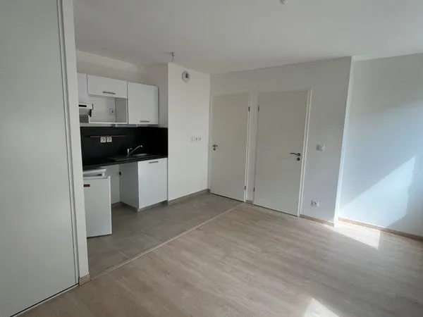 Loue 2 pièces St Donatien