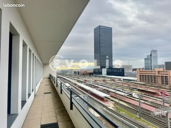 Bureau 2 122 m²