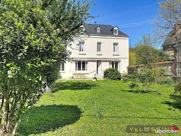 Maison 7 pièces 207 m²