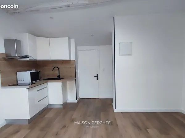 Studio 1 pièce 21 m²