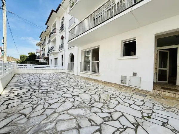 Appartement T2 en rez-de-chaussée à 300 m des plages