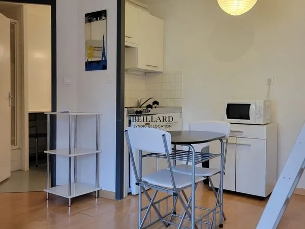 Studio 1 pièce 18 m²