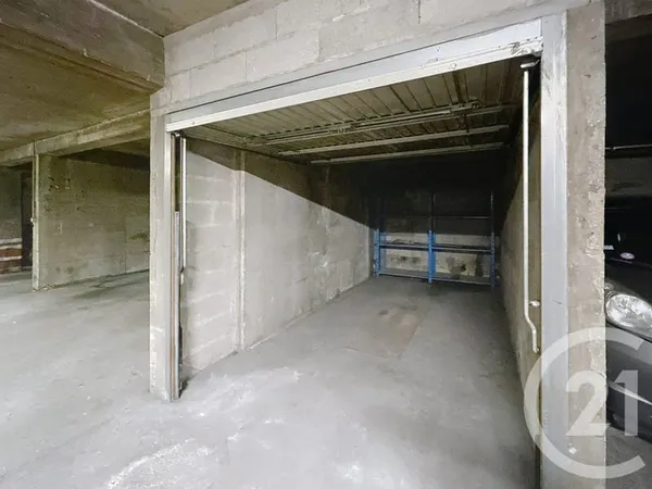 Parking 12 m²