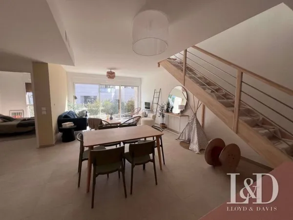 Appartement 5 pièces 106 m²