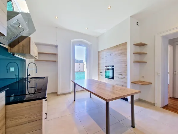 Appartement 4 pièces 93 m²