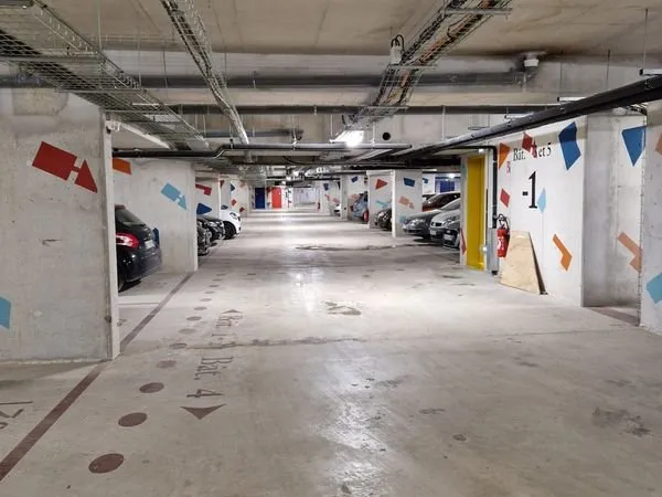 Place de parking sécurisée en sous-sol - Ivry-sur-Seine (Ivry Port)