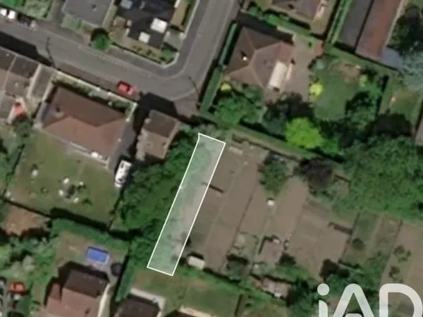 Terrain 198 m²