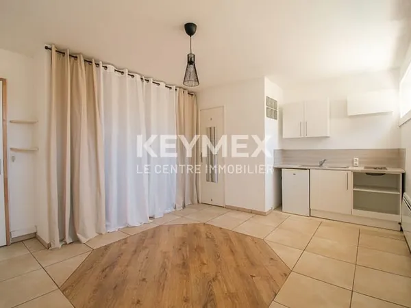 Appartement Hyeres 1 pièce(s) 20.45 m2