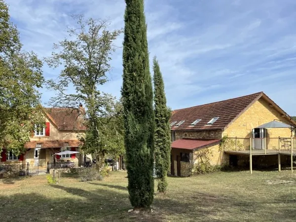 Maison 12 pièces 240 m²