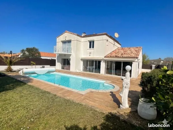 Maison 9 pièces 174 m²