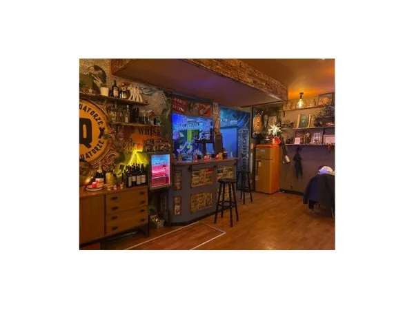 Vends fond de commerce - 80m²