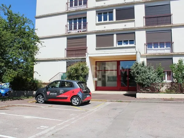 AUXERRE, quartier Clairions appartement F3 dans résidence
