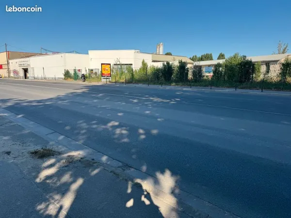 GARAGE DEPOT ENTREPOT HANGAR Gournay-Sur-Marne 781 M2