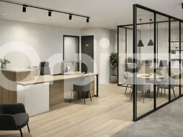 Bureau 43 m²