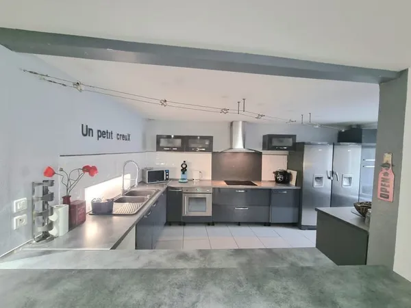 Maison de caractère 200 m2 Terrasse Secteur calme