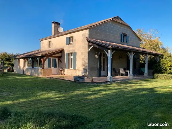 Propriété 6 pièces 170m²