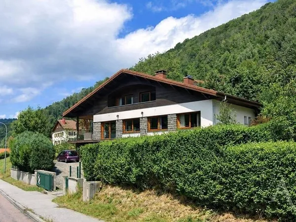 Maison 9 pièces 230 m²