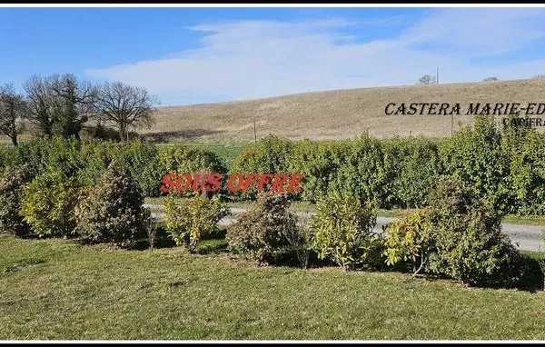 Terrain 741 m²