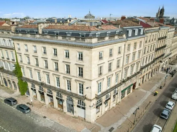 Bureau 441 m²