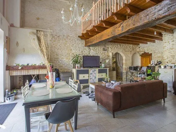 Maison 4 pièces 200 m²
