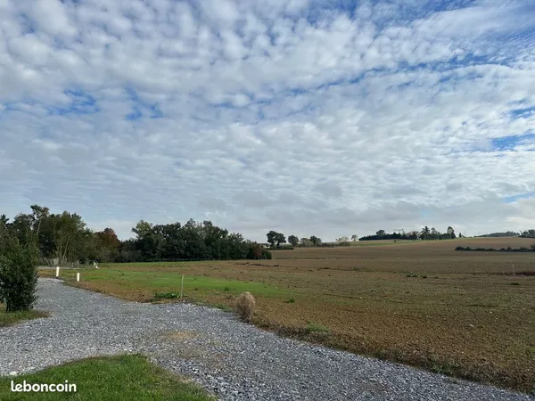 Terrain 1000 m² Fleurance