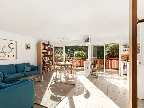 Frejus appartement 4 pièces spacieux proche toutes commodités