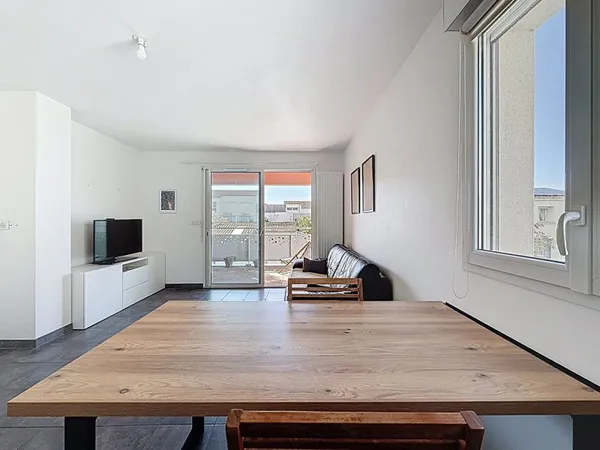 Appartement T2 , dans résidence sécurisée, place de parking, situé à Puilboreau, 5' de La Rochelle